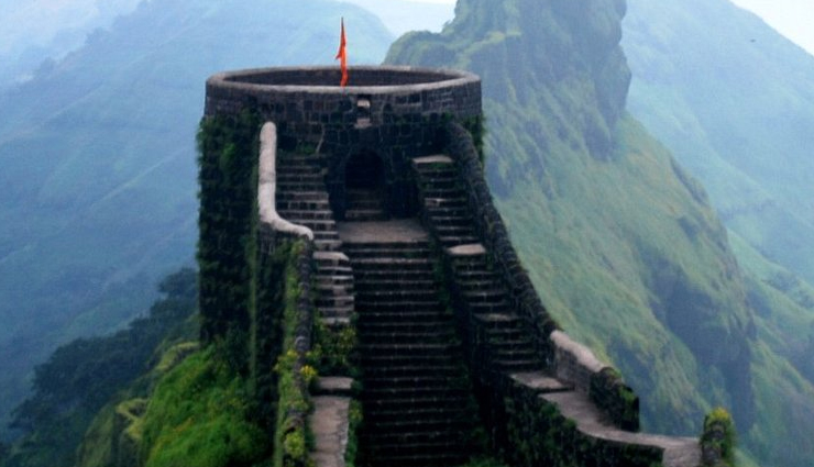 trekking places in maharashtra,best trekking spots in maharashtra,top trekking destinations maharashtra,maharashtra trekking trails,famous trekking forts in maharashtra,trekking in sahyadri mountains,adventure treks in maharashtra,hiking places in maharashtra,scenic treks in maharashtra,maharashtra trekking routes