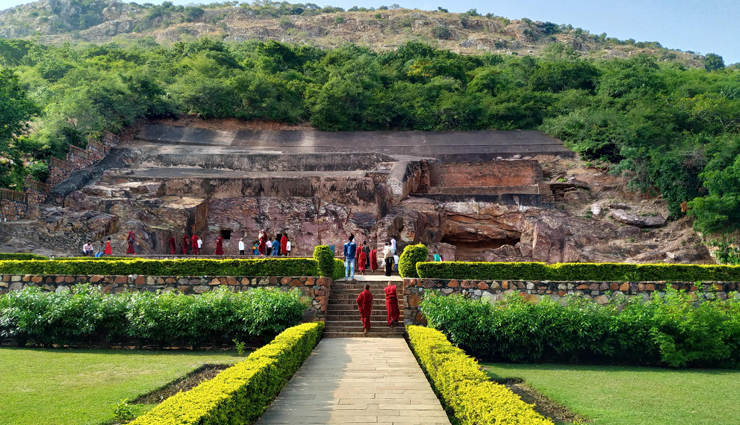 tourist places near rajgir bihar