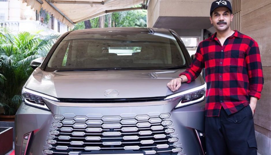 2 News : आलिया ने फिल्मफेयर अवार्ड मिलने पर ऐसे जताई खुशी, राजकुमार ने खरीदी इतने करोड़ की यह कार alia bhatt,actress alia bhatt,filmfare award,alia filmfare award,jigra movie,alia jigra,rajkummar rao,actor rajkummar rao,lexus lm