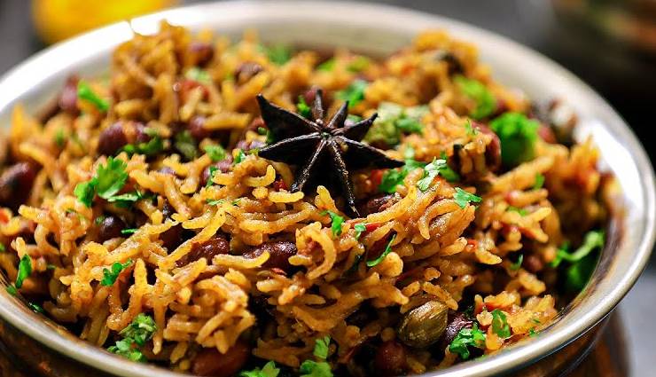 राजमा पुलाव : लंच हो या डिनर दोनों के लिए है शानदार डिश, स्वाद ऐसा कि बार-बार खाने को ललचाए मन #Recipe rajma pulao,rajma pulao lunch,rajma pulao dinner,punjabi rajma pulao,delicious rajma pulao,tasty rajma pulao,rajma pulao ingredients,rajma pulao recipe,rajma pulao variety,healthy rajma pulao