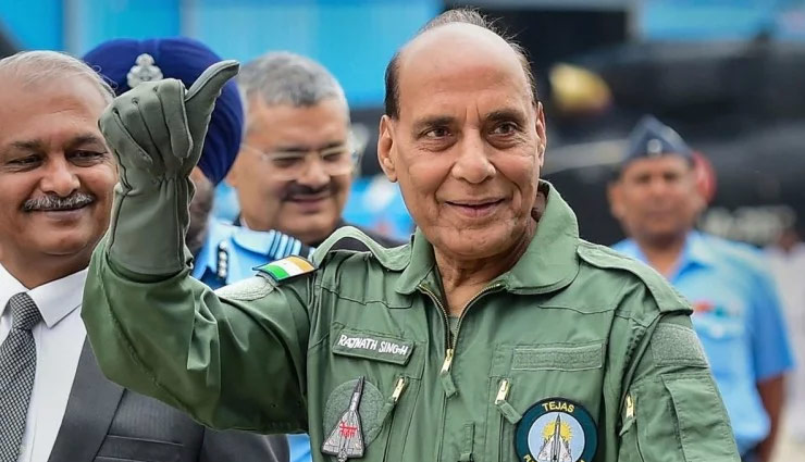 lca tejas,lca tejas mk2,lca tejas mk2 specifications,lca tejas photos,rajnath singh lca tejas pictures,rajnath singh tejas photos,rajnath singh news in hindi,news,news in hindi