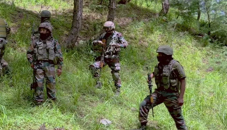 राजौरी में सुरक्षा बलों व आतंकियों में मुठभेड़, एक जवान शहीद, एक आतंकी मरा