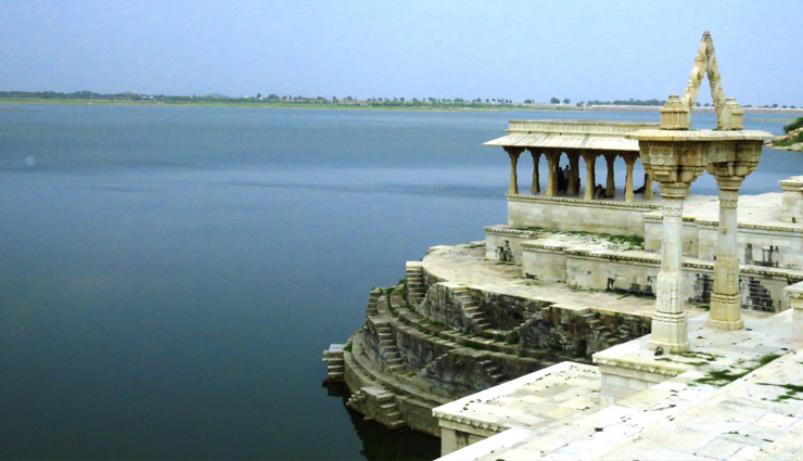 famous lakes in rajasthan,popular lakes in rajasthan,best lakes to visit in rajasthan,top lakes in rajasthan,must-visit lakes in rajasthan,scenic lakes in rajasthan,rajasthan lake tourism,natural beauty of rajasthan,rajasthan lake destinations,rajasthan lake exploration