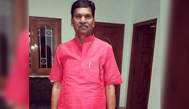 bjp mlas served notice,uttar pradesh,deoria mla suresh tiwari,rakesh rathore,shyam prakash,news