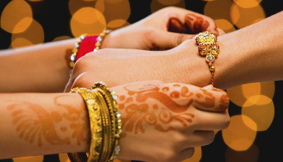 रक्षाबंधन 2025: जानिए राखी को कितने दिन तक पहनना माना जाता है शुभ