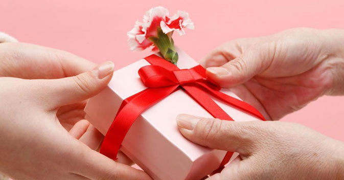 rakhi 2018,rakhi gift for sister,rakhi gift according to sunsign,rakhi