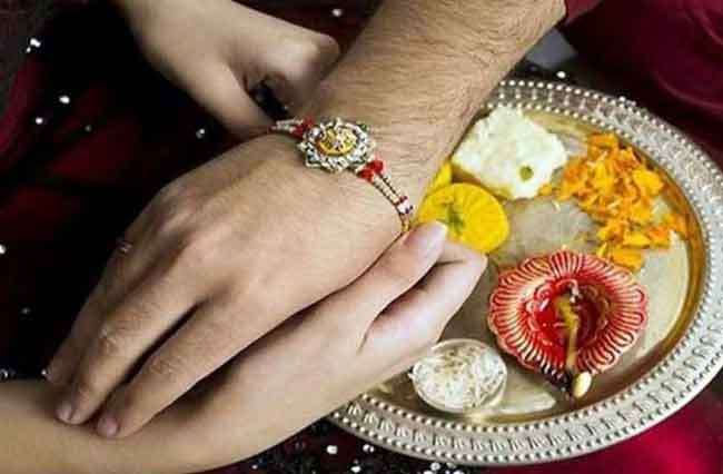 rakhi 2018,mantra to chant during rakshabandhan,impress goddess laxmi
