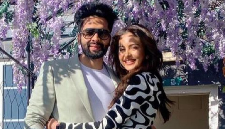 2 News : रकुल और जैकी की शादी को लेकर ये बातें भी आईं सामने, पैपराजी को देख इसलिए भड़के सैफ, वीडियो वायरल