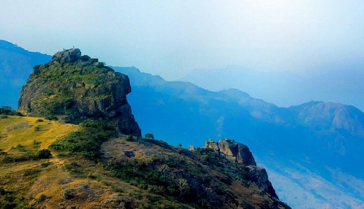 नवंबर-दिसंबर में केरल के इन हिल स्टेशनों की यात्रा जरूर करें: ठंडी हवाओं और खूबसूरत दृश्यों का अनुभव kerala hill stations,november december kerala travel,kerala winter destinations,kerala scenic views,kerala cool weather,kerala hill stations winter,kerala travel guide,best hill stations kerala,winter trips kerala,kerala mountain destinations