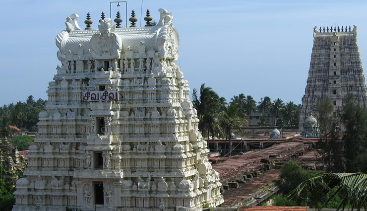 sawan,sawan travel,barish me ghumne,shiv temple in india,famous shiv temple in india,holidays in india