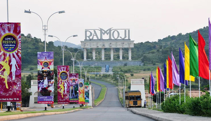 haunted places in india,real ghost stories india,scariest haunted spots,creepy places to visit,indias most haunted destinations,eerie ghost tales,supernatural encounters india,spine-chilling haunts,ghostly locations in india,haunted tourism in india