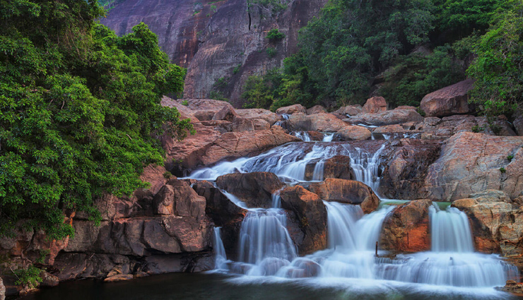 ranchi waterfall,waterfalls to visit in ranchi,hundru falls,jonha falls,dassam falls,hirni falls,panch ghagh