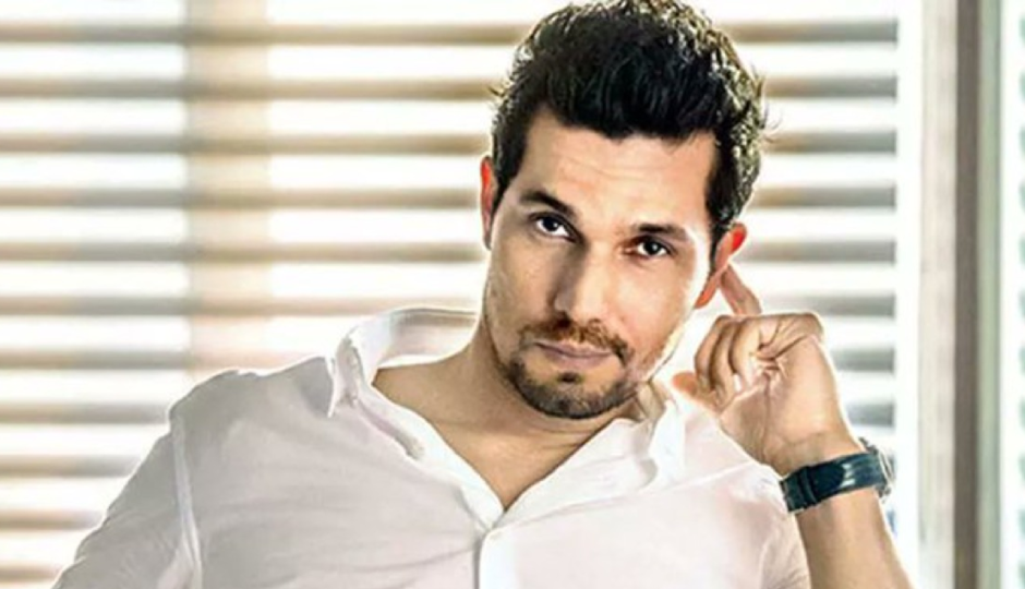 sidharth malhotra,actor sidharth malhotra,janhvi kapoor,actress janhvi kapoor,sidharth janhvi,param sundari,tirupati balaji,randeep hooda,actor randeep hooda,supreme court