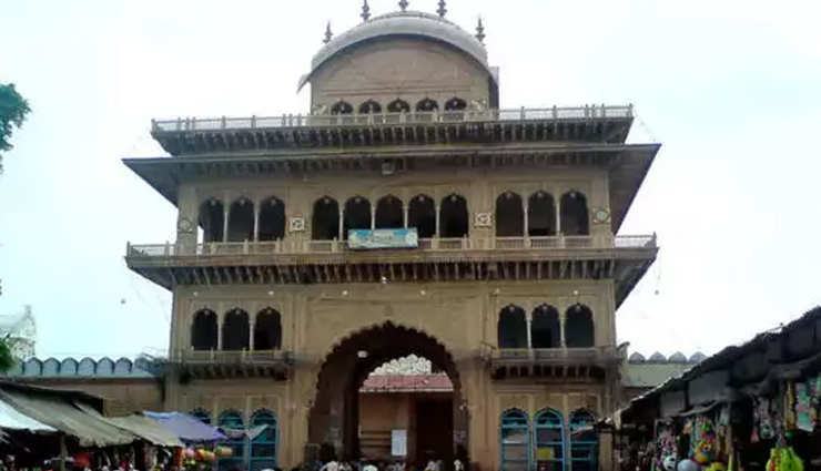 mathura vrindavan,temples in mathura vrindavan,travel guide