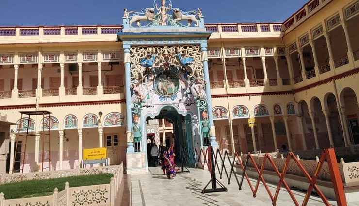 jhunjhunu,rajasthan,shekhawati,havelis,frescoes,rani sati temple,khetri mahal,modi haveli,mandawa,badalgarh fort,nawalgarh,tibrewala haveli,ganeriwala haveli,alsisar mahal,sun temple,indian heritage,indian culture,historical sites,tourist attractions,travel destinations