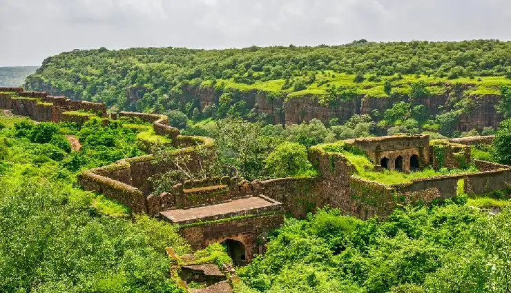 india national parks,top national parks in india,ranthambore national park,jim corbett national park,kaziranga national park,bandhavgarh national park,periyar national park,keibul lamjao national park,indian wildlife,biodiversity conservation,india travel destinations,nature tourism india,adventure in india,forest reserves india,eco-tourism india