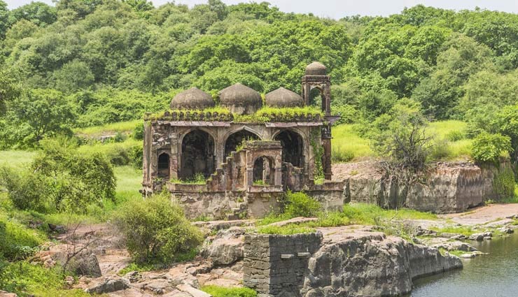 एतिहासिक महत्व रखता हैं रणथंभौर किला, जानें इसके बारे में 