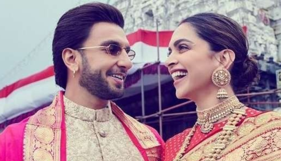 Salman Khan,actor salman khan,ganesh puja,ganesh sthapana,ganesh chaturthi,salim khan,salma khan,arbaaz khan,sohail khan,arpita,ranveer singh,deepika padukone,atilia,ambani family