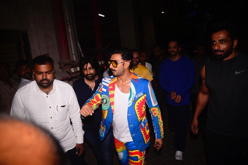 ranveer singh quirky attire,ranveer singh,entertainment news