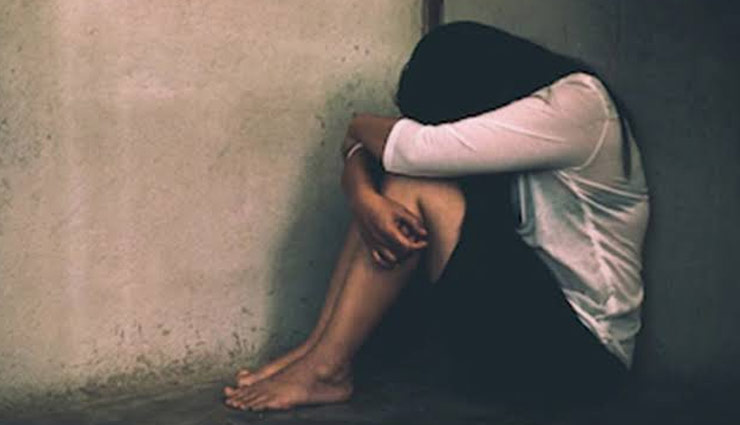 15 साल की बेटी से कार पार्किंग में पिता ने बनाया संबंध, कबूला जुर्म