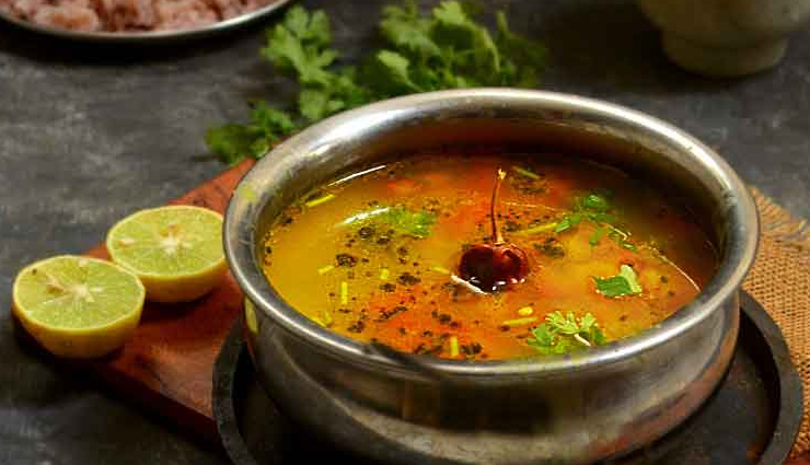 tomato rasam,spicy tomato rasam,tangy tomato rasam,recipe,hunger struck,food