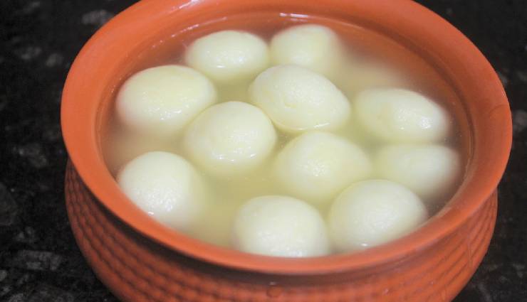 rasgulla,rasgulla ingredients,rasgulla recipe,sweet dish rasgulla,rasgulla at home,rasgulla festival