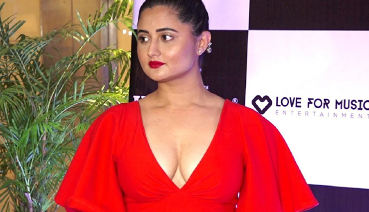 16 की उम्र में कास्टिंग काउच का शिकार हुई थी रश्मि देसाई, कहा - नशीला प्रदार्थ पिलाकर शख्स करने लगा...
