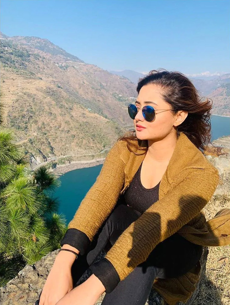 rashmi desai,rashmi desai tattoos,rashmi desai viral photo,rashmi desai hot photos,entertainment,tv gossips