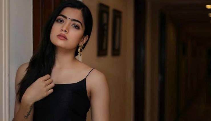 rs 25 lakh recovered in an it raid,actress rashmika mandanna,entertainment news,it raid