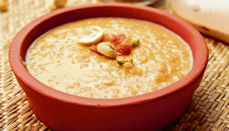 हर किसी के मुंह में घुल जाता हैं इन बिहारी व्यंजनों का स्वाद, आप भी जरूर चखें bihar cuisine,bihari food,famous dishes of bihar,traditional food of bihar,flavors of bihar,spices of bihar,regional cuisine of india,must-try dishes in bihar,bihari delicacies,authentic bihar cuisine