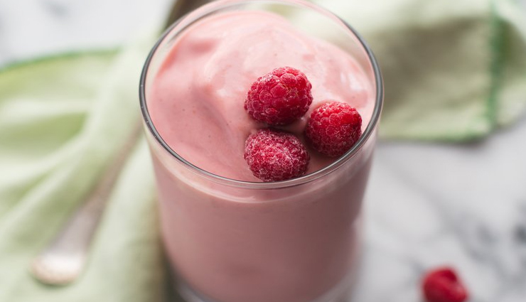 Recipe- Delicious and Refreshing Peach Raspberry Smoothie