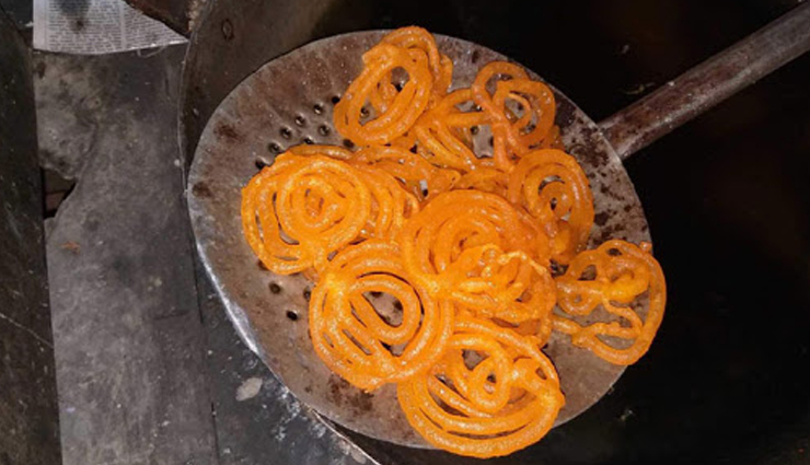 Recipe- Make Delicious Jalebi at Home