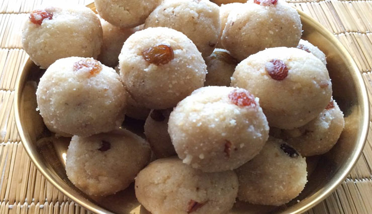 दशहरा स्पेशल : त्योहार पर ले पकवान का मजा, घर पर ही बनाए 'रवा लड्डू' #Recipe dussehra special,recipe rava laddo,recipe,sweets recipe