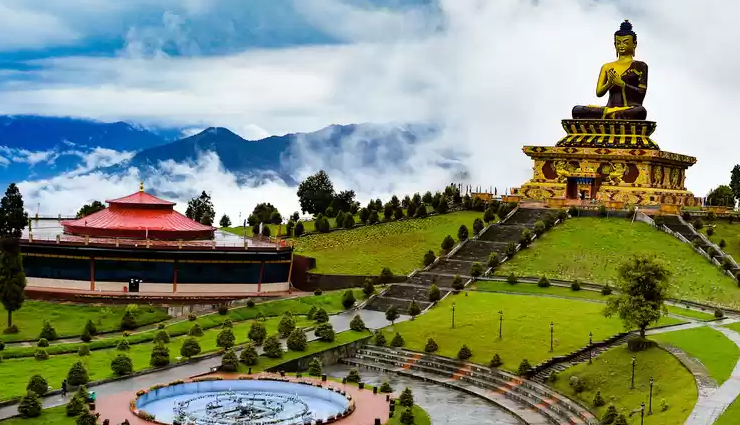 tourist places in sikkim,top attractions in sikkim,must-visit places in sikkim,best places to visit in sikkim,popular tourist spots in sikkim,sikkim travel destinations,sikkim sightseeing,exploring sikkim,sikkim tourism,scenic places in sikkim