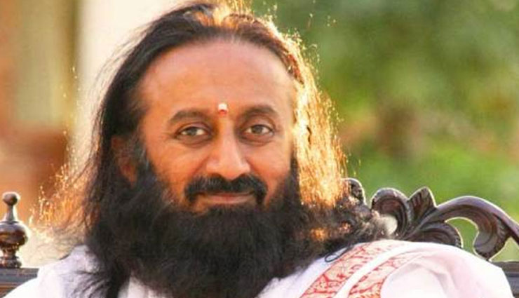 अयोध्या में मंदिर-मस्जिद विवाद: ओवैसी ने उठाए श्री श्री रविशंकर को मध्यस्थ बनाए जाने पर सवाल ri sri ravi shankar,mediator,ayodhya case,asaduddin owaisi,ram mandir,supreme court