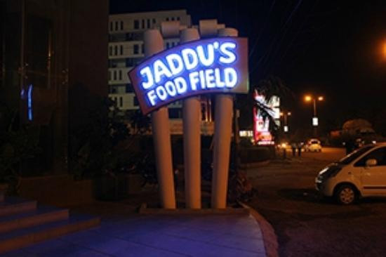 indian cricketers,cricketers and their restaurants,cricket