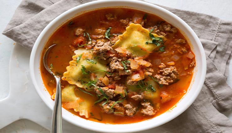 सर्दियों के मौसम के लिए बेहतरीन हैं 'रैवियोली सूप' #Recipe ravioli soup recipe,recipe,recipe in hindi,special recipe