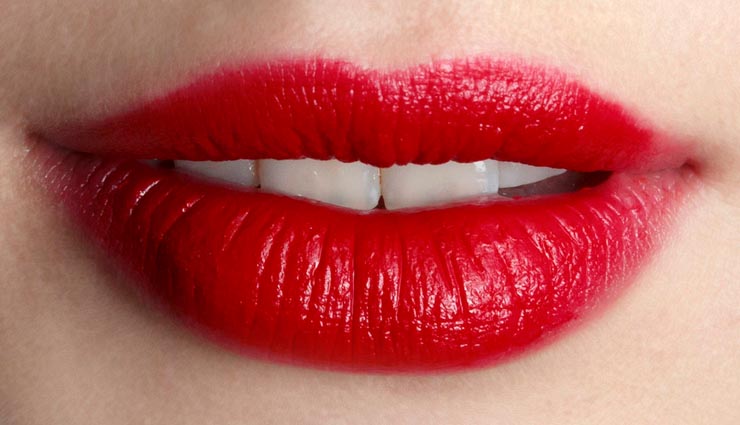 lipstick color,personality through lipstick color,ravishing red lipstick,phenomenal hot pink lipstick,buoyant baby pink lipstick,winsome wine red lipstick,captivating coral lipstick,optimistic orange lipstick,mischievous maroon lipstick,passionate purple lipstick