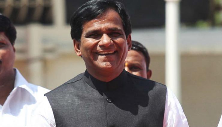 विपक्ष तो 'चोर' है, उनके पास पैसे नहीं हैं... मुझे वोट दीजिये, मैं आपको पैसे दूंगा : महाराष्ट्र BJP अध्यक्ष