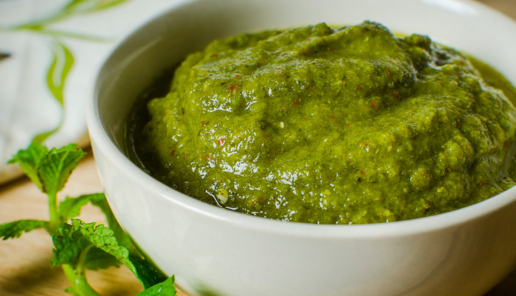 Recipe- Delicious and Tangy Raw Mango Mint Chutney