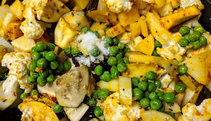 govardhan 2023 recipe,annakoot for govardhan puja,goverdhan puja special dish,how to make annakoot,festive annakoot recipe,govardhan puja culinary traditions,step-by-step annakoot preparation,annakoot ingredients for goverdhan puja,traditional annakoot dish,govardhan 2023 celebration recipes