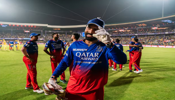 RCB ने इस खिलाड़ी को बनाया मेंटर और बैटिंग कोच, रहे T20WC विजेता टीम के सदस्य