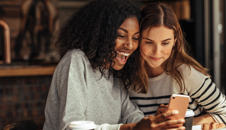 reconnect with old friends,ways to reconnect with friends,tips for reconnecting with old friends,rekindling old friendships,strategies to reconnect with friends,how to get in touch with old friends,reconnecting with long-lost friends,friend reconnection ideas