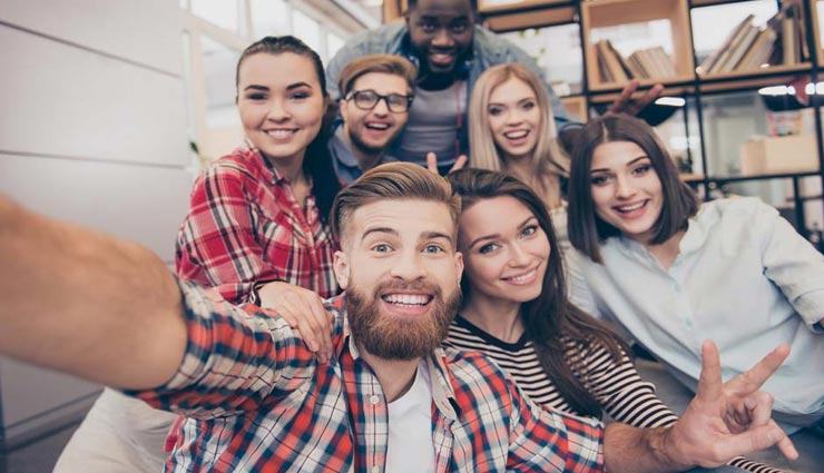 Friendship Day 2019: एक सच्चा दोस्त ही कर सकता है ये काम, देता है जीवनभर साथ