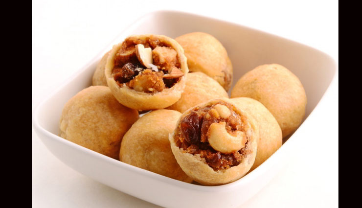 दिवाली स्पेशल : करना चाहते है मेहमानों का बेहतरीन स्वागत, खिलाए 'ड्राई-फ्रूट्स कचौड़ी' #Recipe