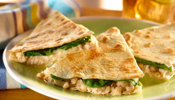 बच्चों के लिए बनाए स्पेशल 'मेयोनीज ट्राइएंगल परांठे' #Recipe mayonnaise triangle parantha recipe,recipe,recipe in hindi,special recipe