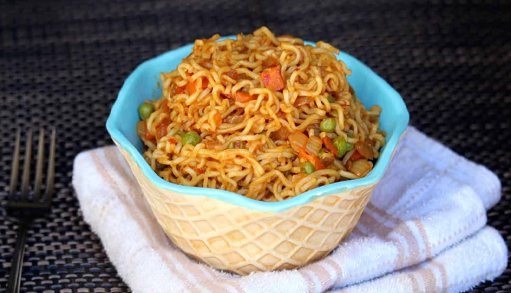 ट्राई करें मिक्स वेज मसाला मैगी, स्वाद को मिलेगा नया अंदाज #Recipe 