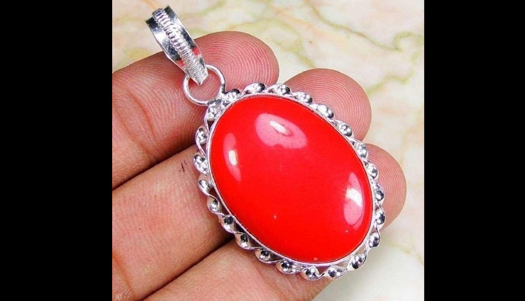 different gemstones,ruby gemstone,manik,pearl gemstone,moti,red coral gemstone,moonga,emerald gemstone,panna,yellow sapphire gemstone,pukhraj,blue sapphire gemstone,neelam,diamond stone,hessonite gemstone,gomed,cats eye stone,astrology about gemstones,right way to wear gemstones,astrology tips