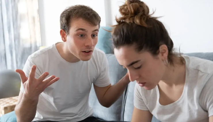 10 Biggest Yet Subtle Red Flags in a Relationship To Watch Out For