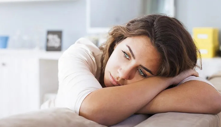 relationship warning signs,subtle red flags in love,warning signals in a relationship,signs of trouble in a partnership,relationship red flags to watch for,hidden warning signs in love,subtle indicators of relationship issues,relationship red flags checklist,unnoticed warning signals,quiet signs of relationship concerns,identifying subtle relationship issues